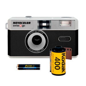 Cámara analógica 35mm Swiss+go Novocolor con flash, funda, correa y carrete Kodak